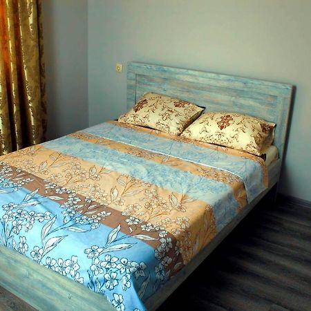 Tete Guest House Batumi Exterior foto