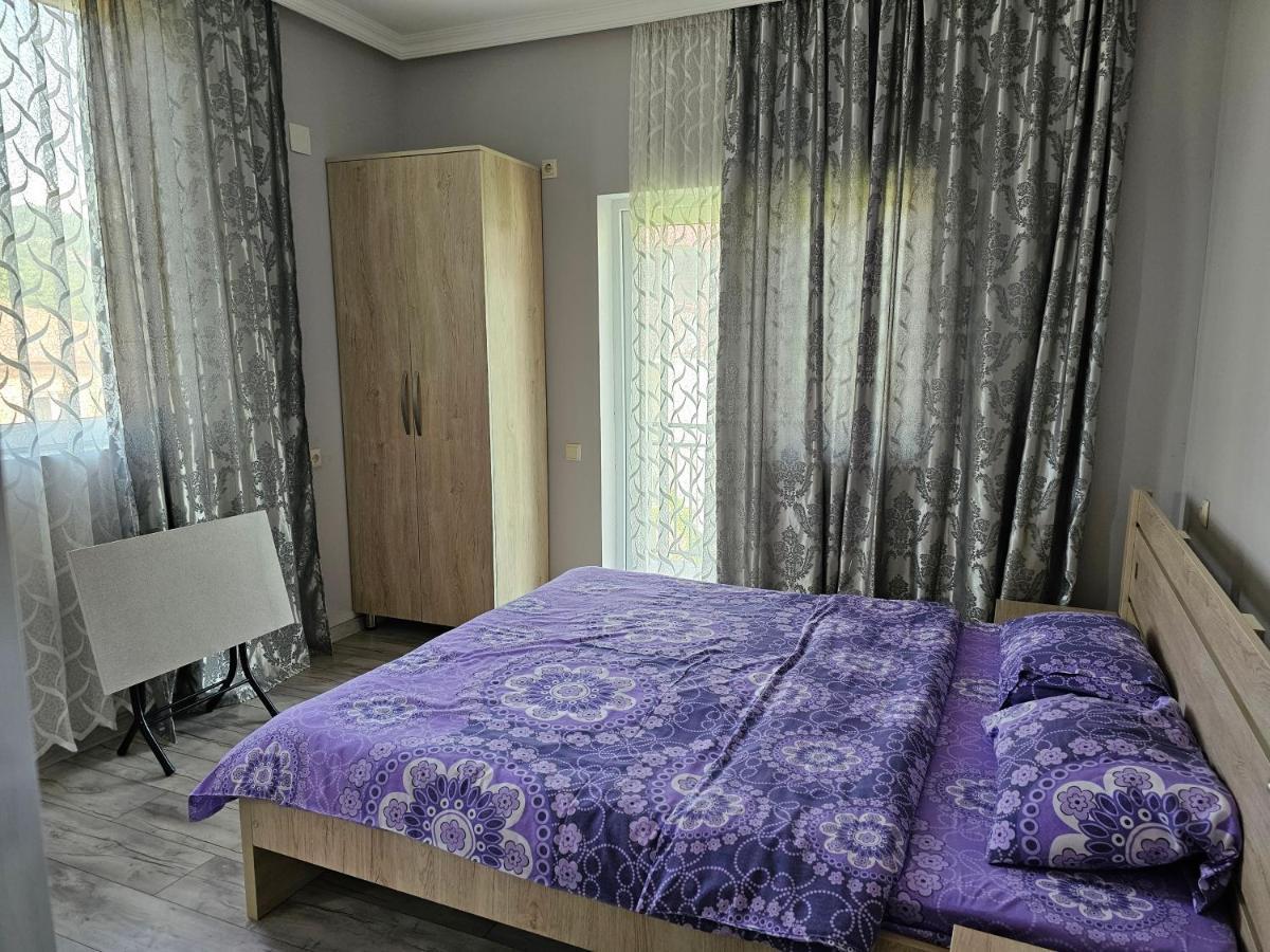 Tete Guest House Batumi Exterior foto